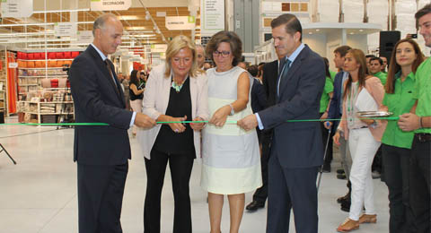 Leroy Merlin inaugura su primera tienda en Madrid con casi 200 puestos de trabajo