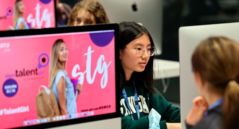 Fundación Telefónica y la Fundación Asti crean el programa "STEM Talent Girl" para impulsar el interés por la tecnología en niñas